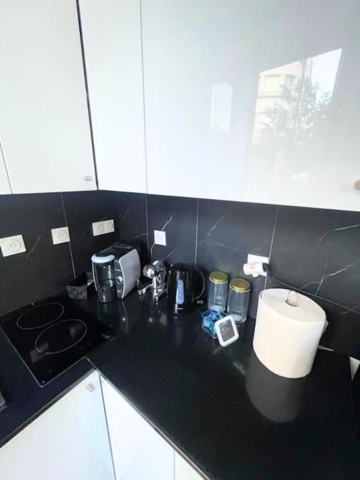 F2 - 13eme Apartment *