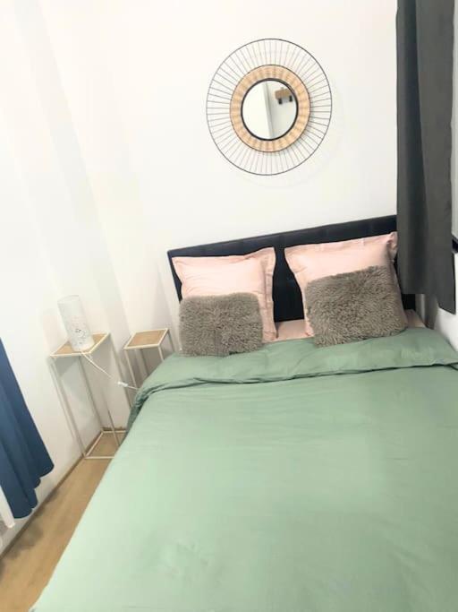 Apartment F2 - 13eme *